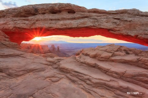 Mesa Arch at Sunrise - Pix on Trips