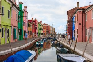 A summer morning in Burano, Italy - Pix on Trips