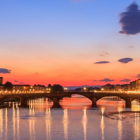 Arno River of Florence at dusk - Pix on Trips