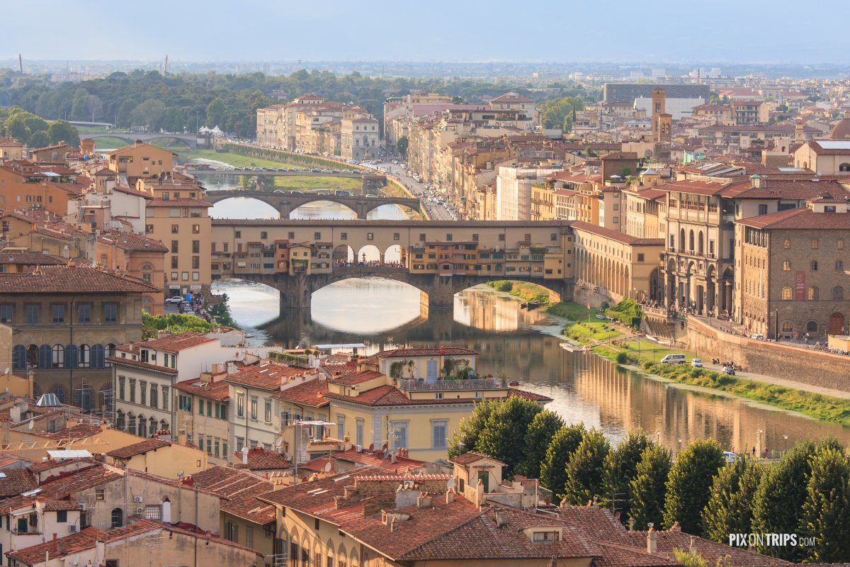 Vecchio Bridge and the Arno River, Florence, Italy - Pix on Trips