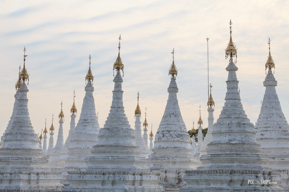 Stupas at Sanda Muni Paya, Mandalay, Myanmar | Pix on Trips